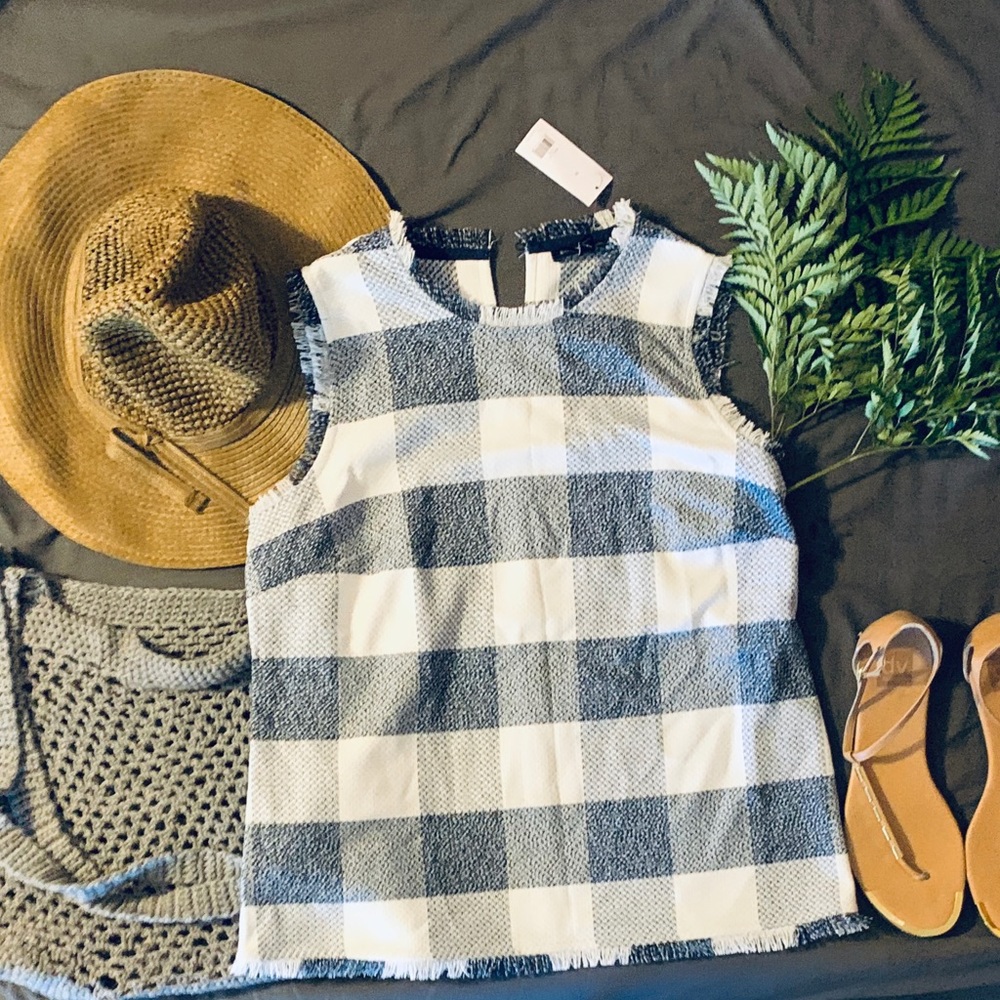 Banana Republic woven blouse top